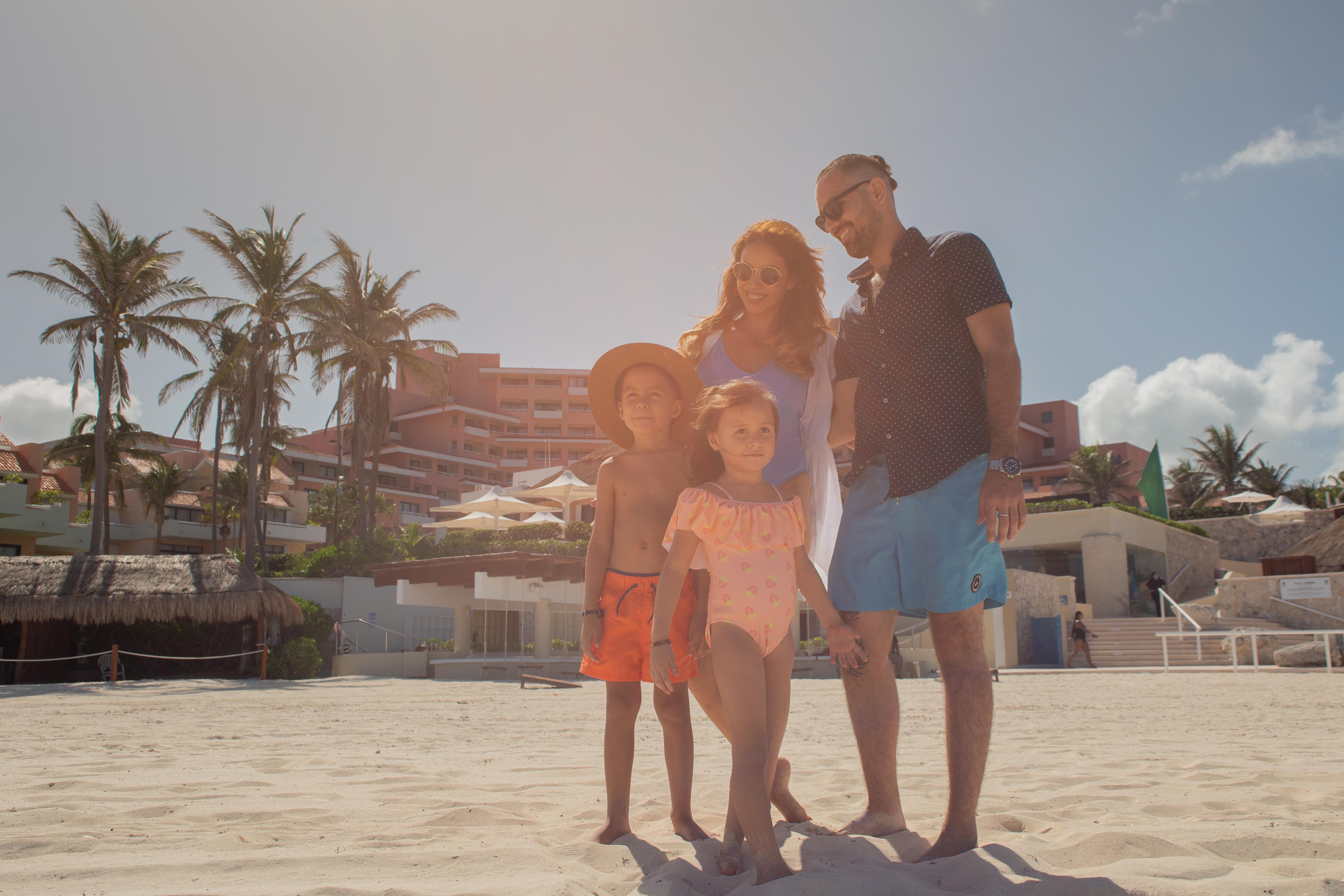 Wyndham Grand Cancun All Inclusive Resort & Villas Екстер'єр фото